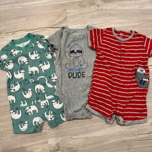 Carter's Gray, Red & Green Sloth Striped Bodysuits and Onesie Set Size 12 Months